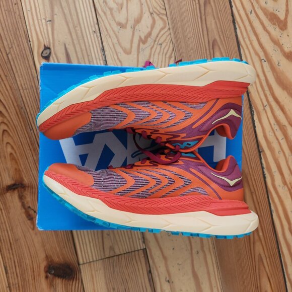 HOKA Tecton X 2 Running Shoes, Size 7D, New in box.